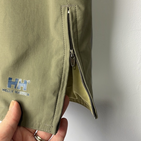 Helly Hansen skirt - Picture 3 of 10